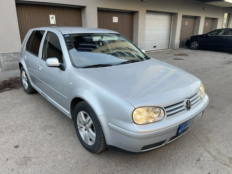 VW Golf, снимка 1 - Автомобили и джипове - 48501382