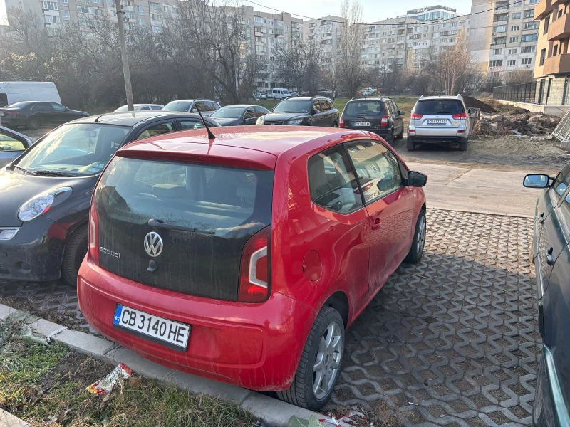 VW Up, снимка 2 - Автомобили и джипове - 48603335