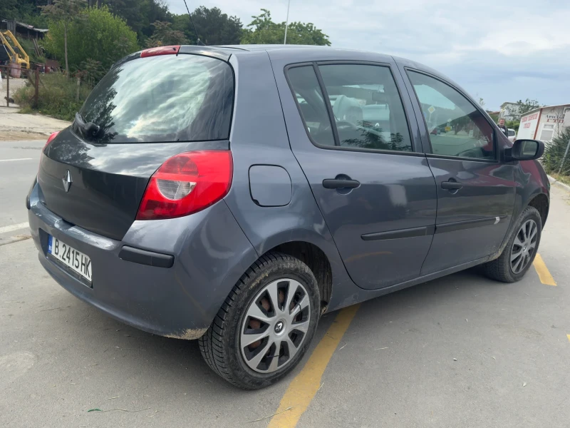 Renault Clio 1.2, снимка 3 - Автомобили и джипове - 52084024