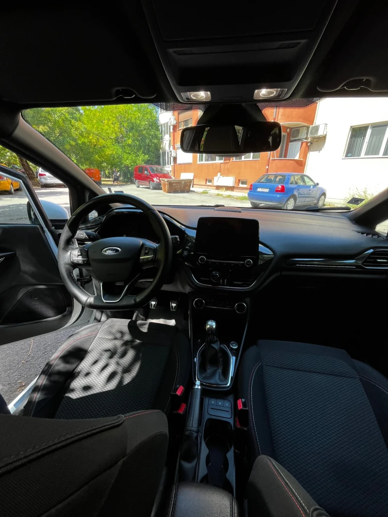 Ford Fiesta 1.1i ST line, снимка 17 - Автомобили и джипове - 52313543