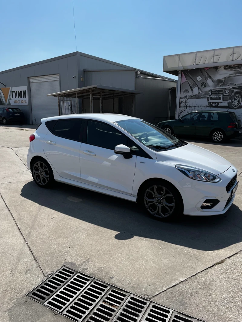Ford Fiesta 1.1i ST line, снимка 6 - Автомобили и джипове - 52313543