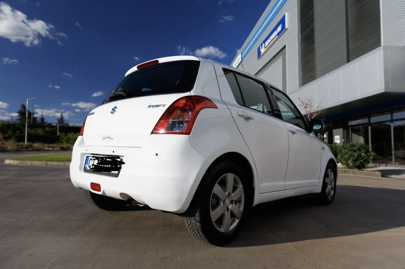 Suzuki Swift, снимка 3 - Автомобили и джипове - 51964658