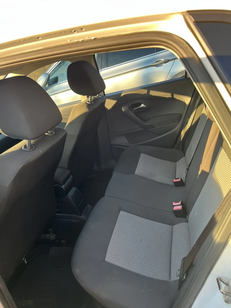VW Polo, снимка 5 - Автомобили и джипове - 52793462