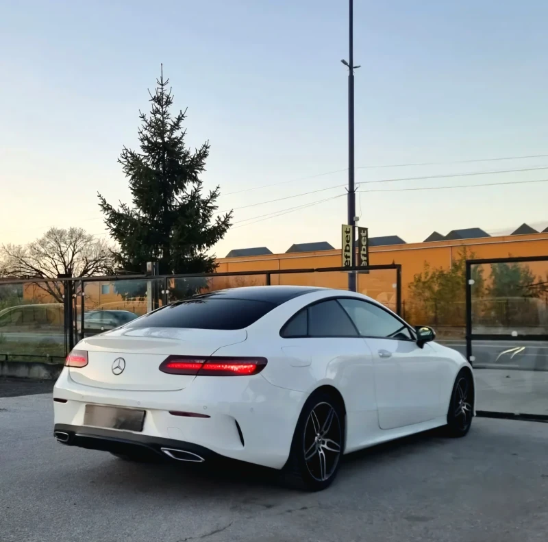 Mercedes-Benz E 220 AMG, снимка 5 - Автомобили и джипове - 52804045