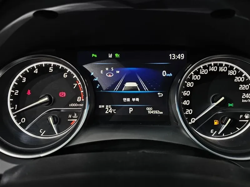 Toyota Camry 2.5 Бензин, снимка 5 - Автомобили и джипове - 55431442