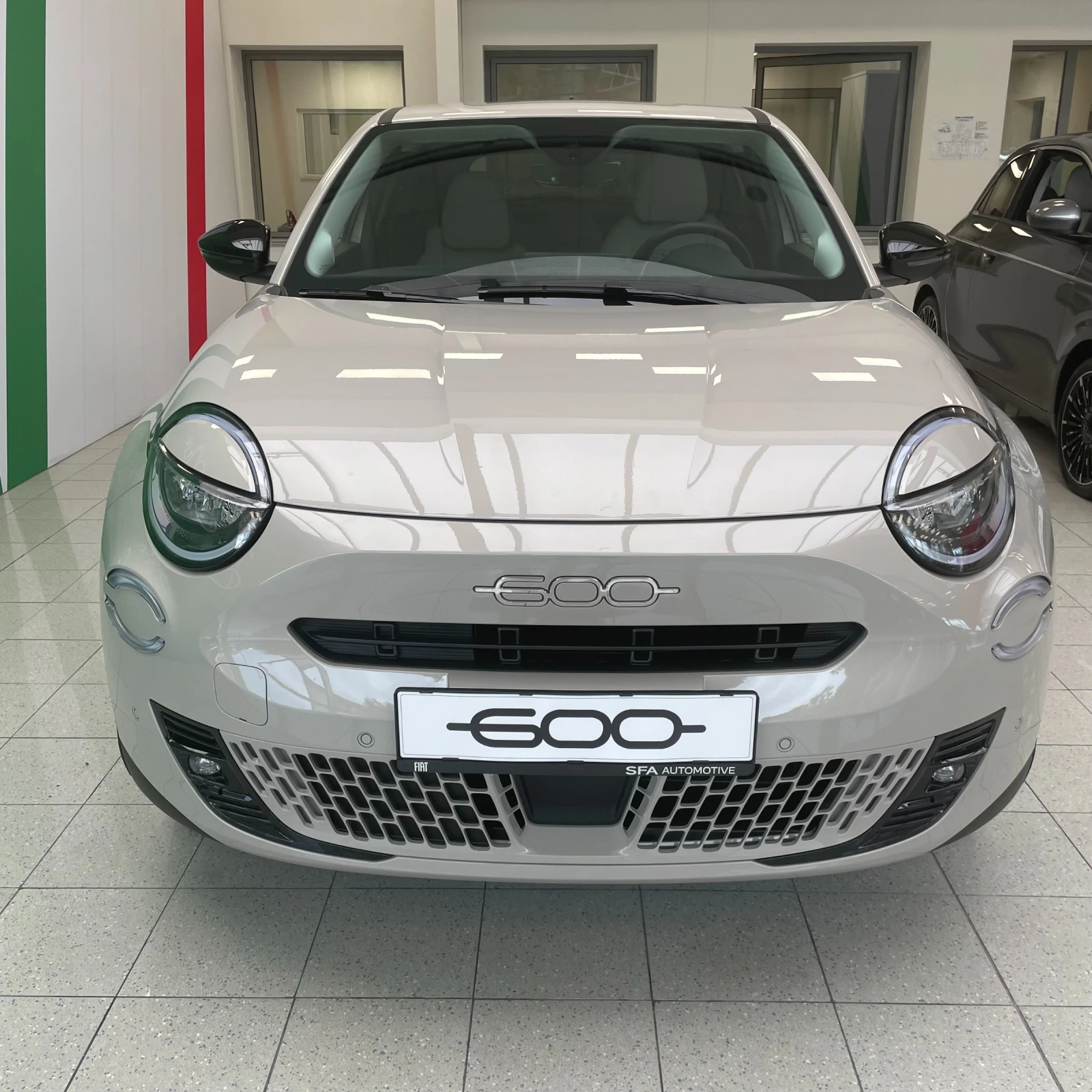 Fiat 600 LA PRIMA BEV 54 kWh 115 kW 156 hp 400 km - изображение 2