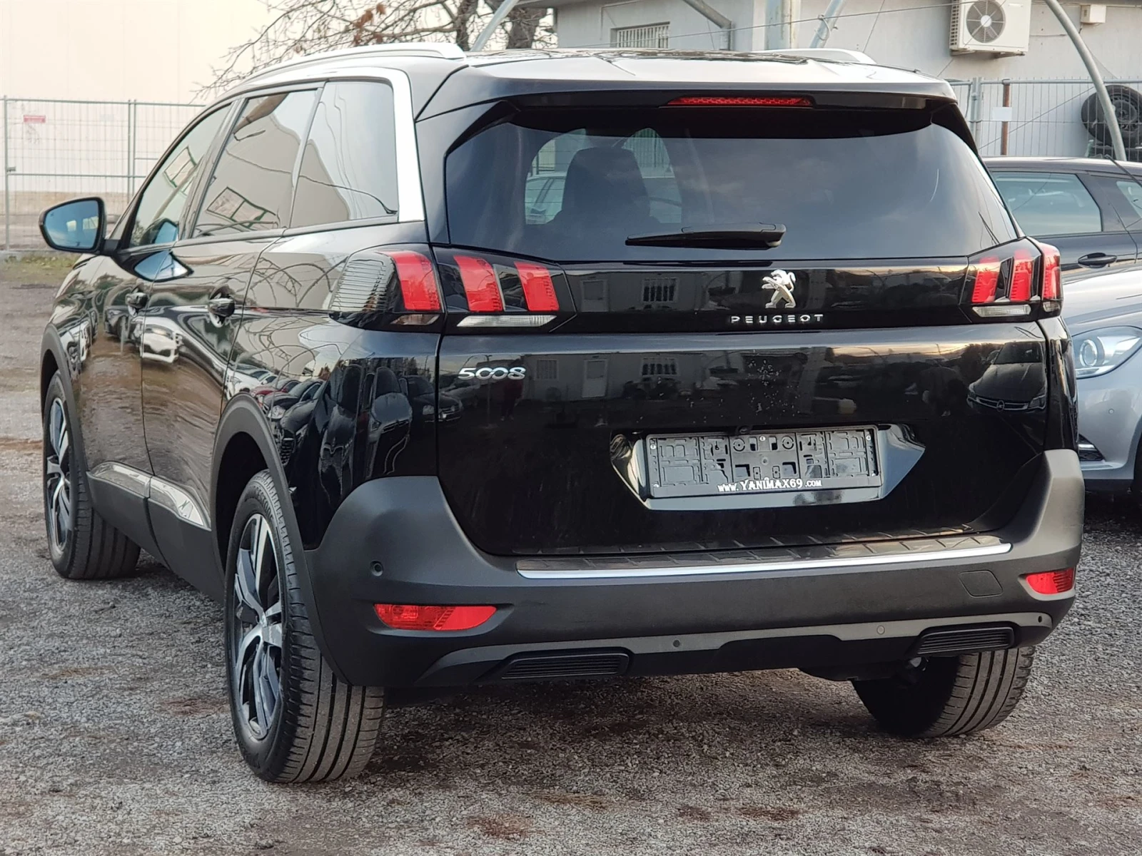 Peugeot 5008 1.2e-THP PureTech Allure Business - изображение 3