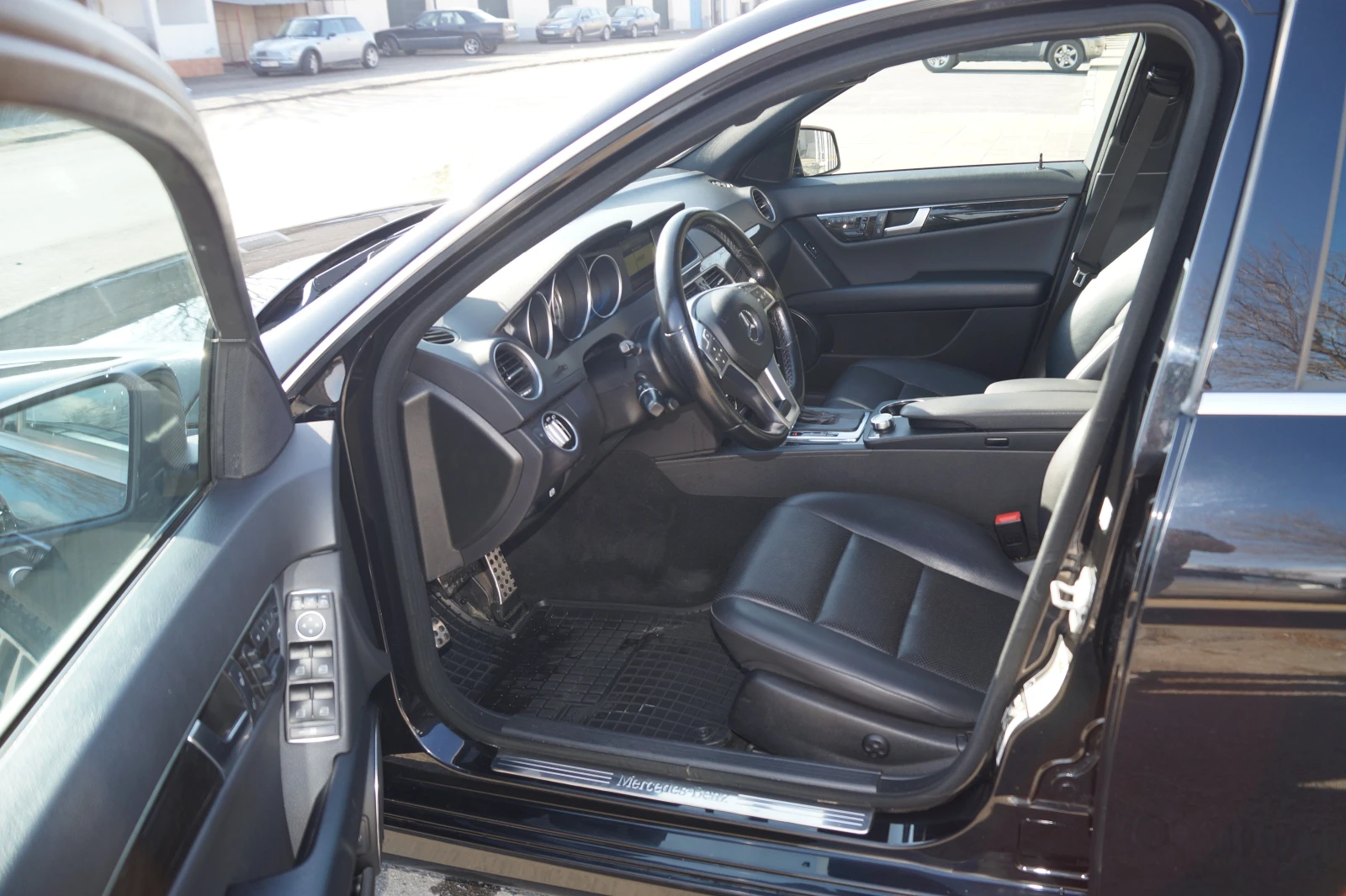 Mercedes-Benz C 300 3.0i 4matic ГАЗ | Mobile.bg — изображение 13