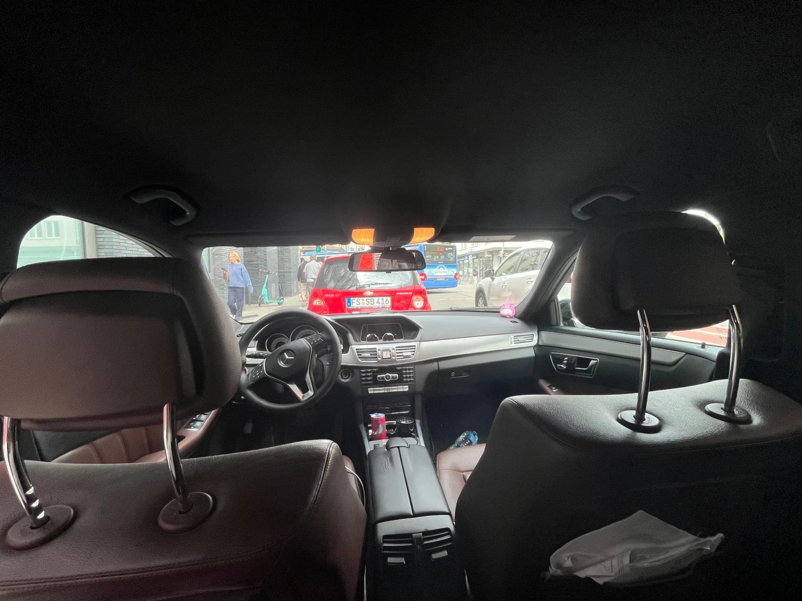 Mercedes-Benz E 220  - изображение 2