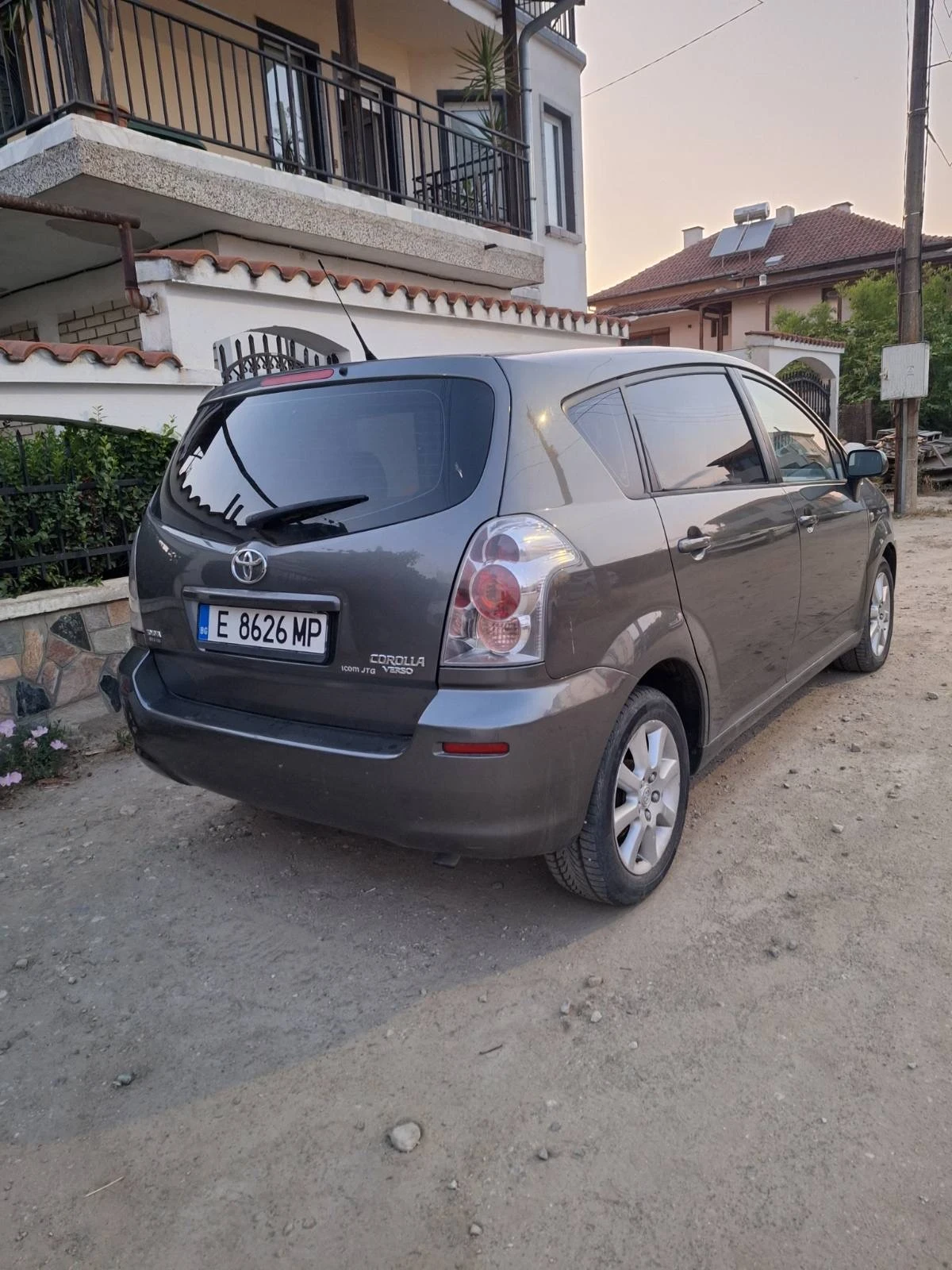 Toyota Corolla verso  - изображение 6