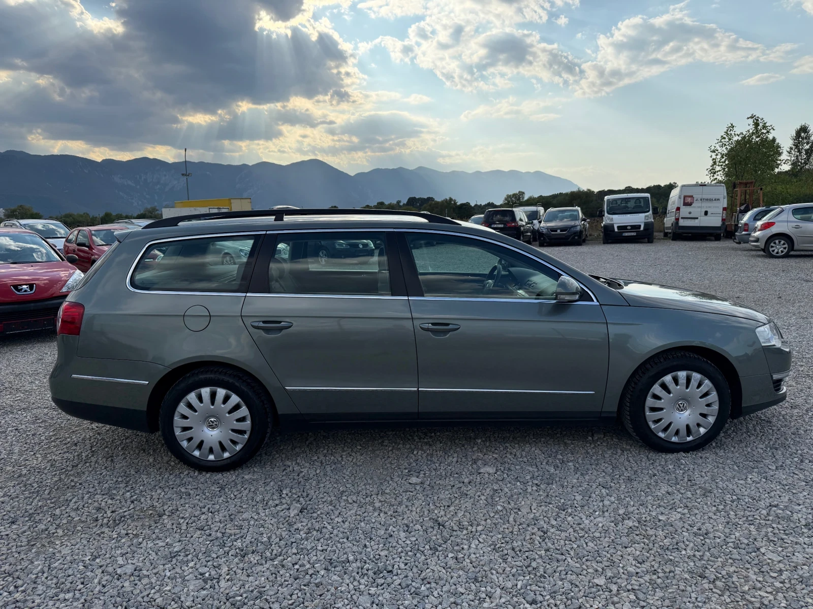 VW Passat 2.0TDI-140PS-КЛИМАТРОНИК - изображение 4
