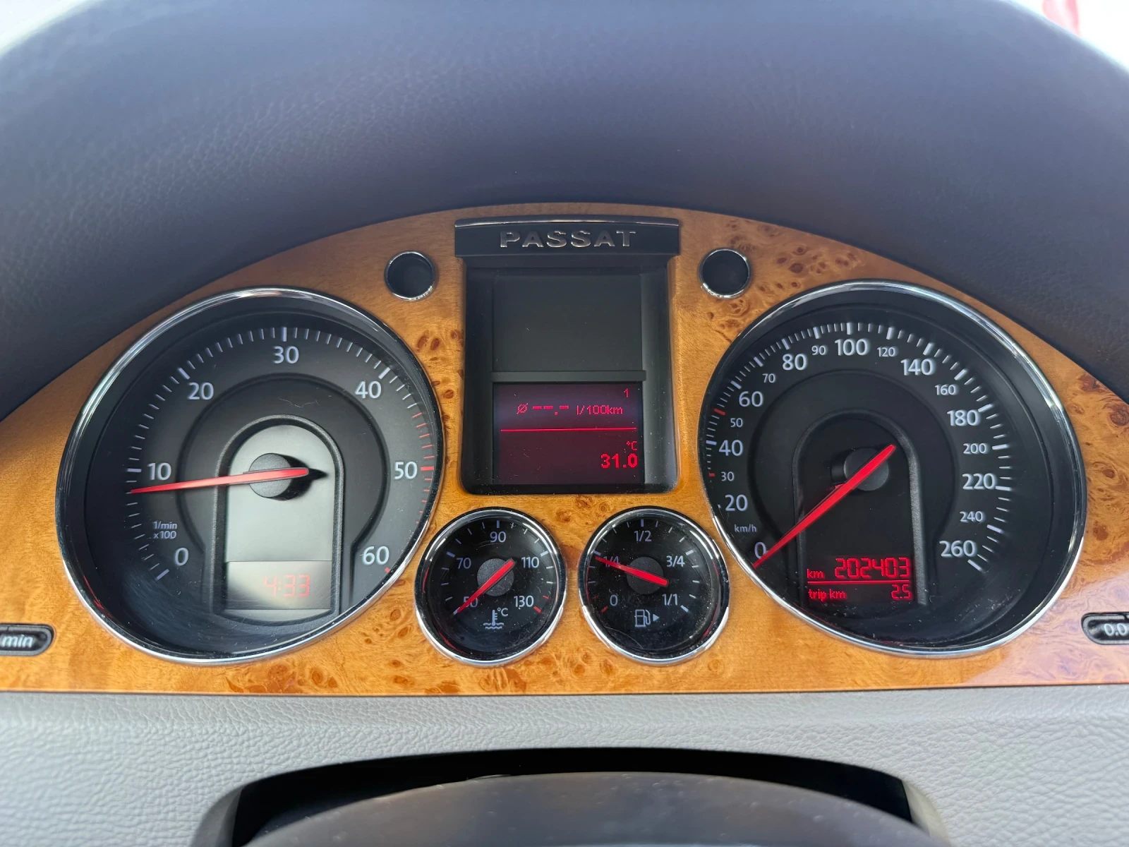 VW Passat 2.0TDI-140PS-КЛИМАТРОНИК | Mobile.bg — изображение 13