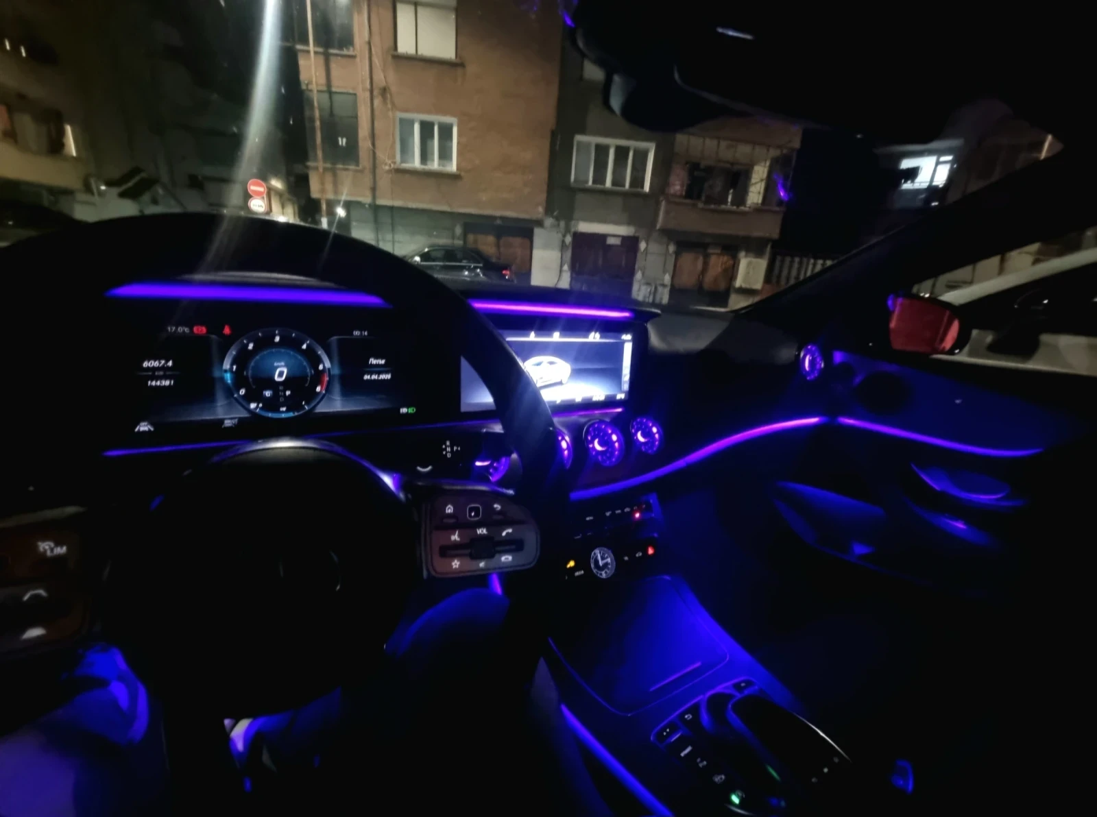 Mercedes-Benz E 220 AMG | Mobile.bg � ����������� 11