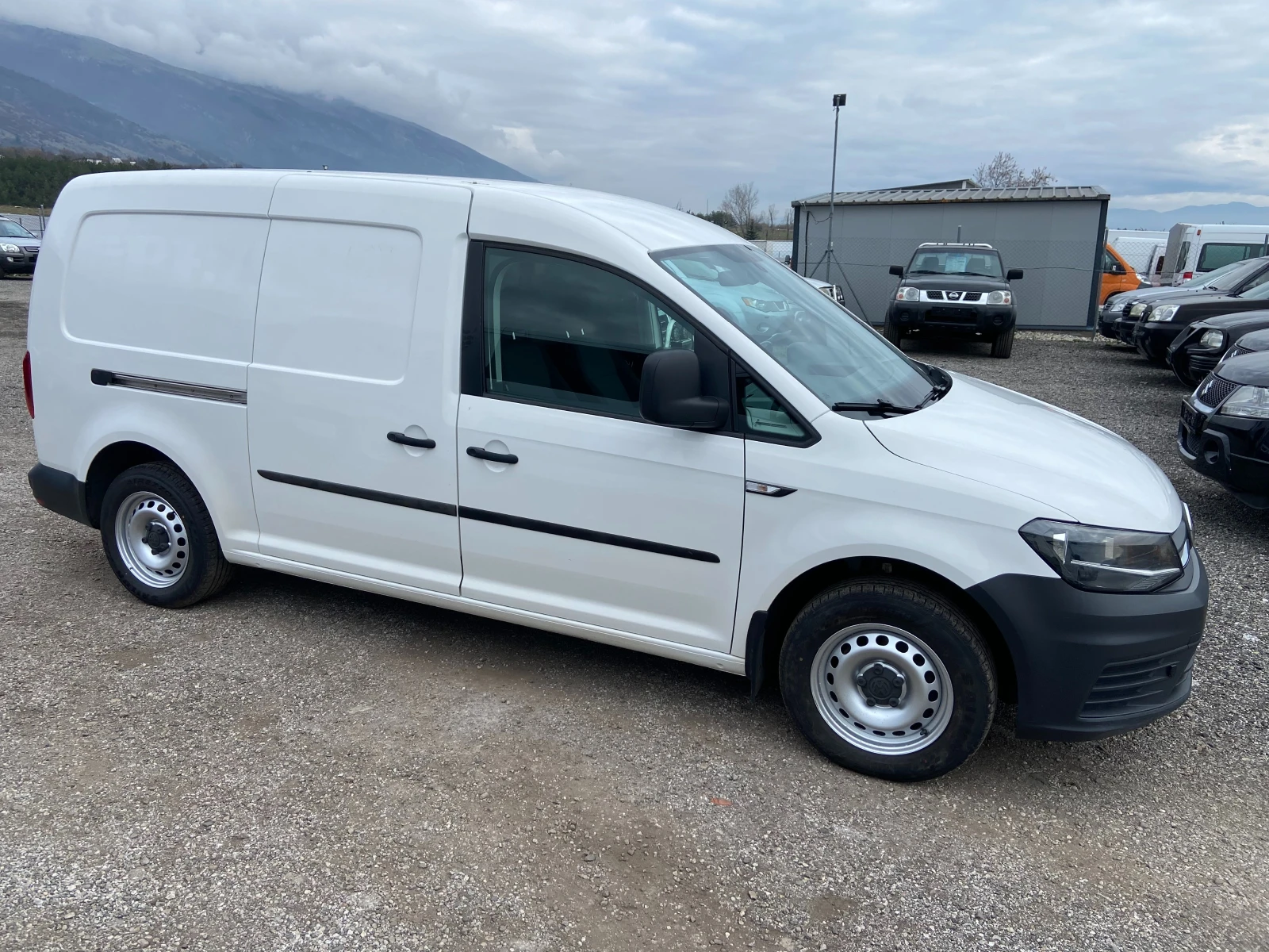 VW Caddy 2.0 TDI 2017 - изображение 5