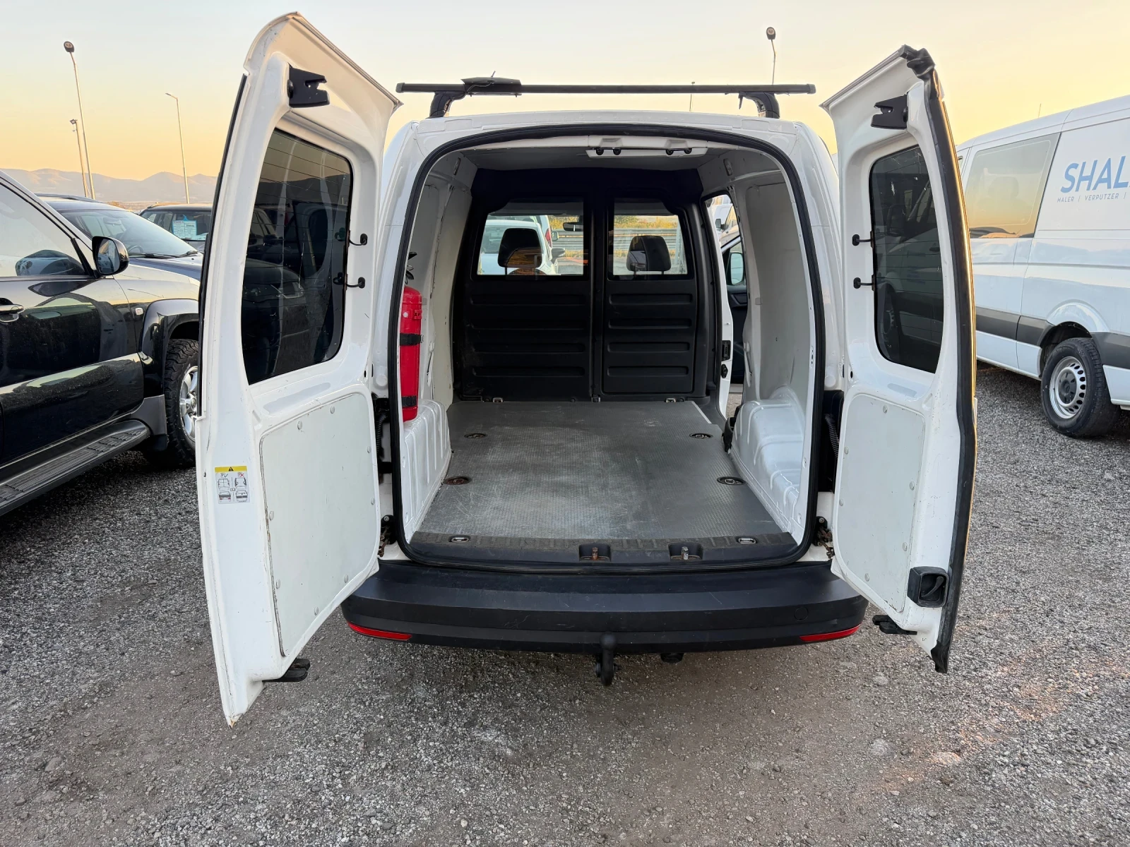 VW Caddy 2.0 TDI 2017 КЛИМАТИК МАКСИ, снимка 13 - Автомобили и джипове - 52868288