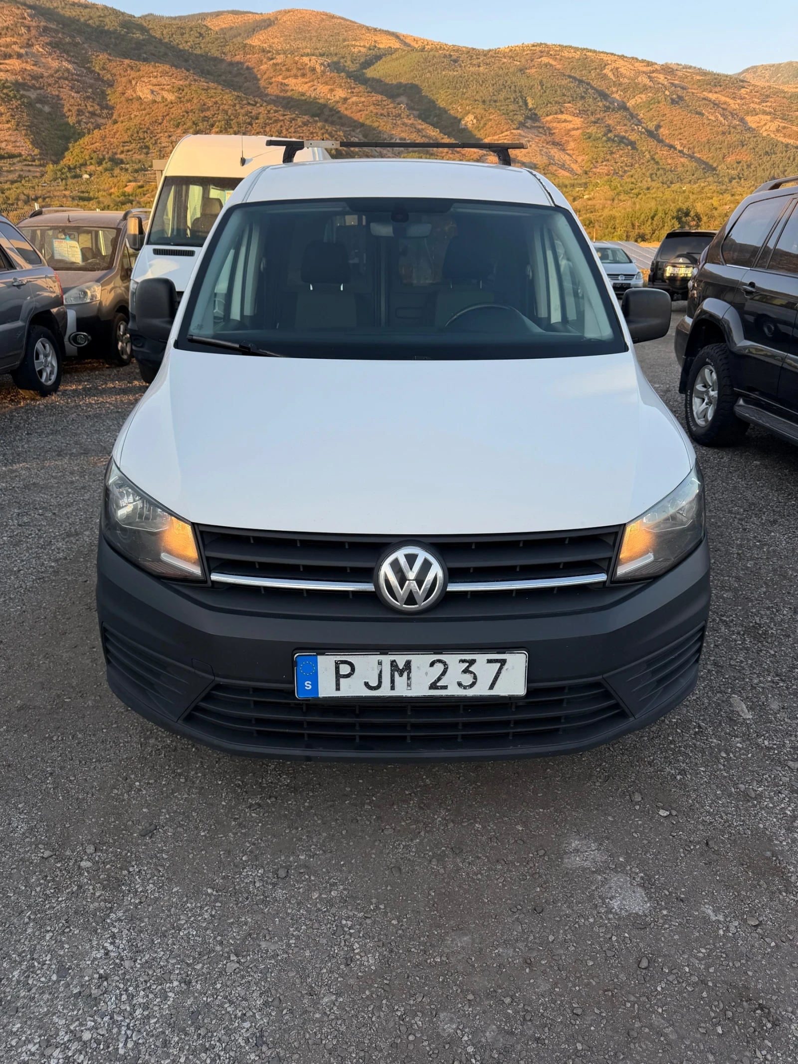 VW Caddy 2.0 TDI 2017 КЛИМАТИК МАКСИ, снимка 2 - Автомобили и джипове - 52868288