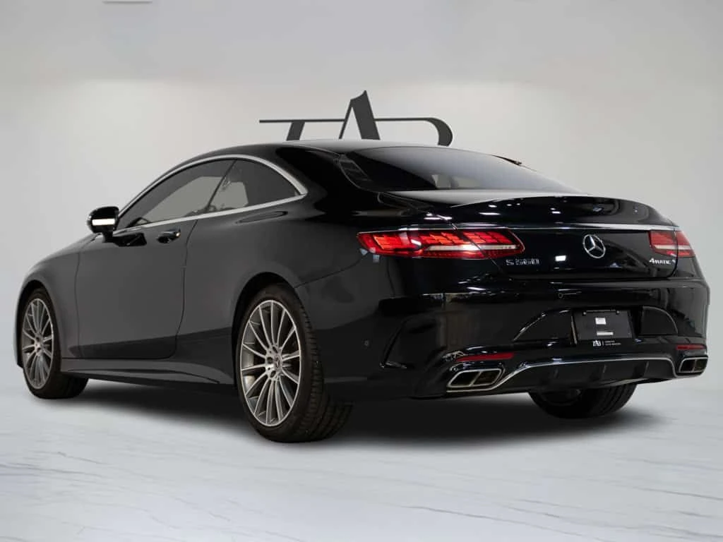 Mercedes-Benz 560 * | AMG PKG | EXCLUSIVE PKG | 20 IN * CARFAX * БЕЗ - изображение 4