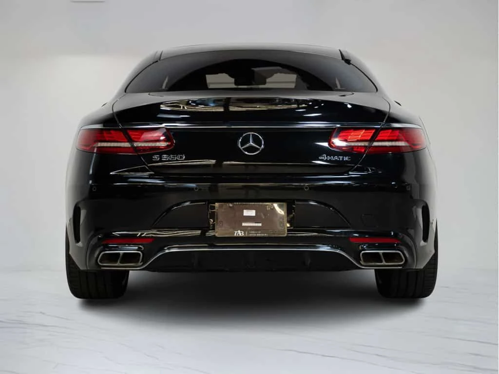 Mercedes-Benz 560 * | AMG PKG | EXCLUSIVE PKG | 20 IN * CARFAX * БЕЗ - изображение 5