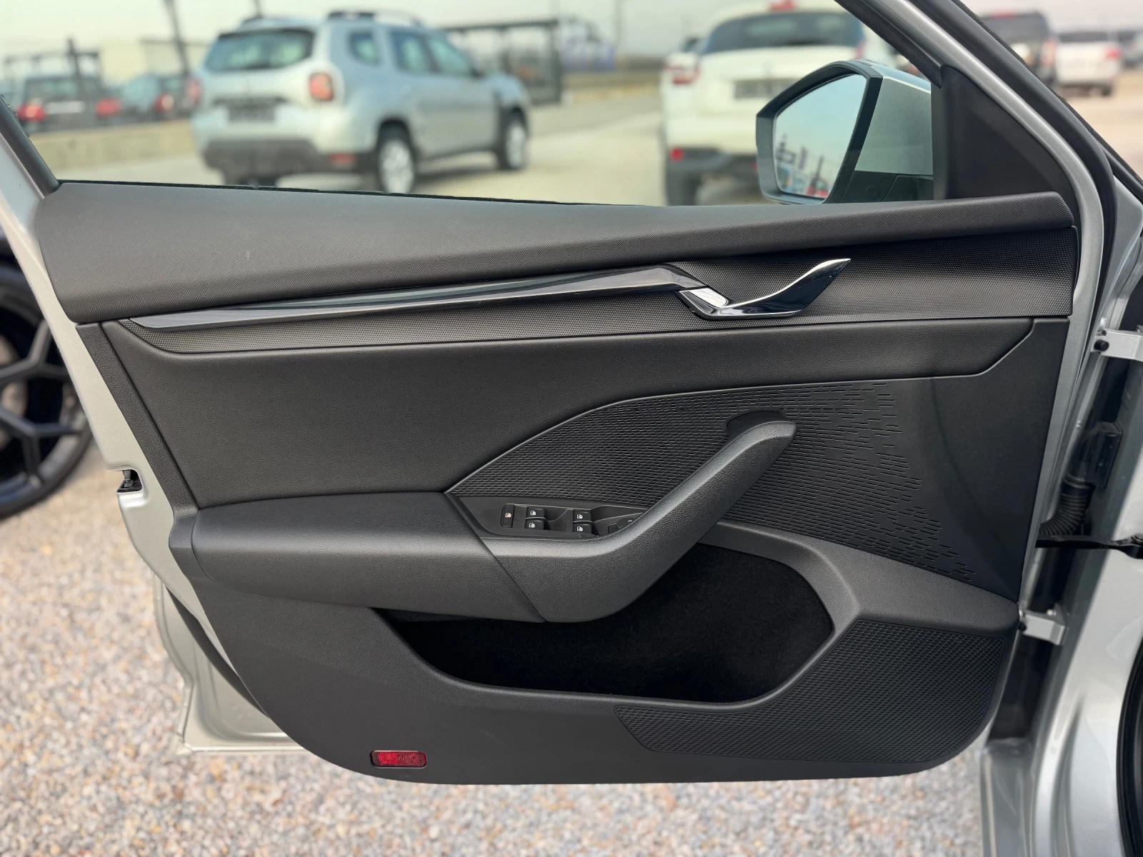 Skoda Octavia 2.0 TDI 79000km!!!, снимка 9 - Автомобили и джипове - 53712298