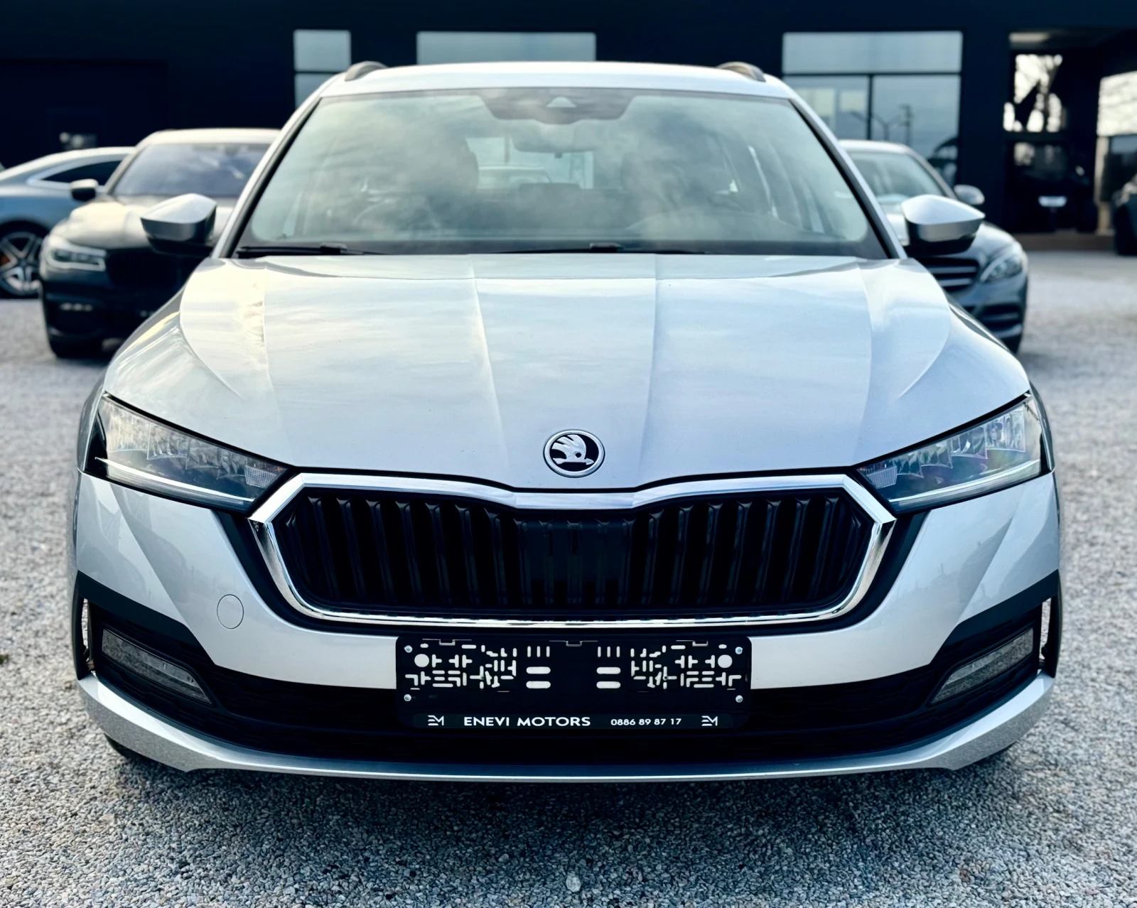 Skoda Octavia 2.0 TDI 79000km!!!, снимка 2 - Автомобили и джипове - 53712298