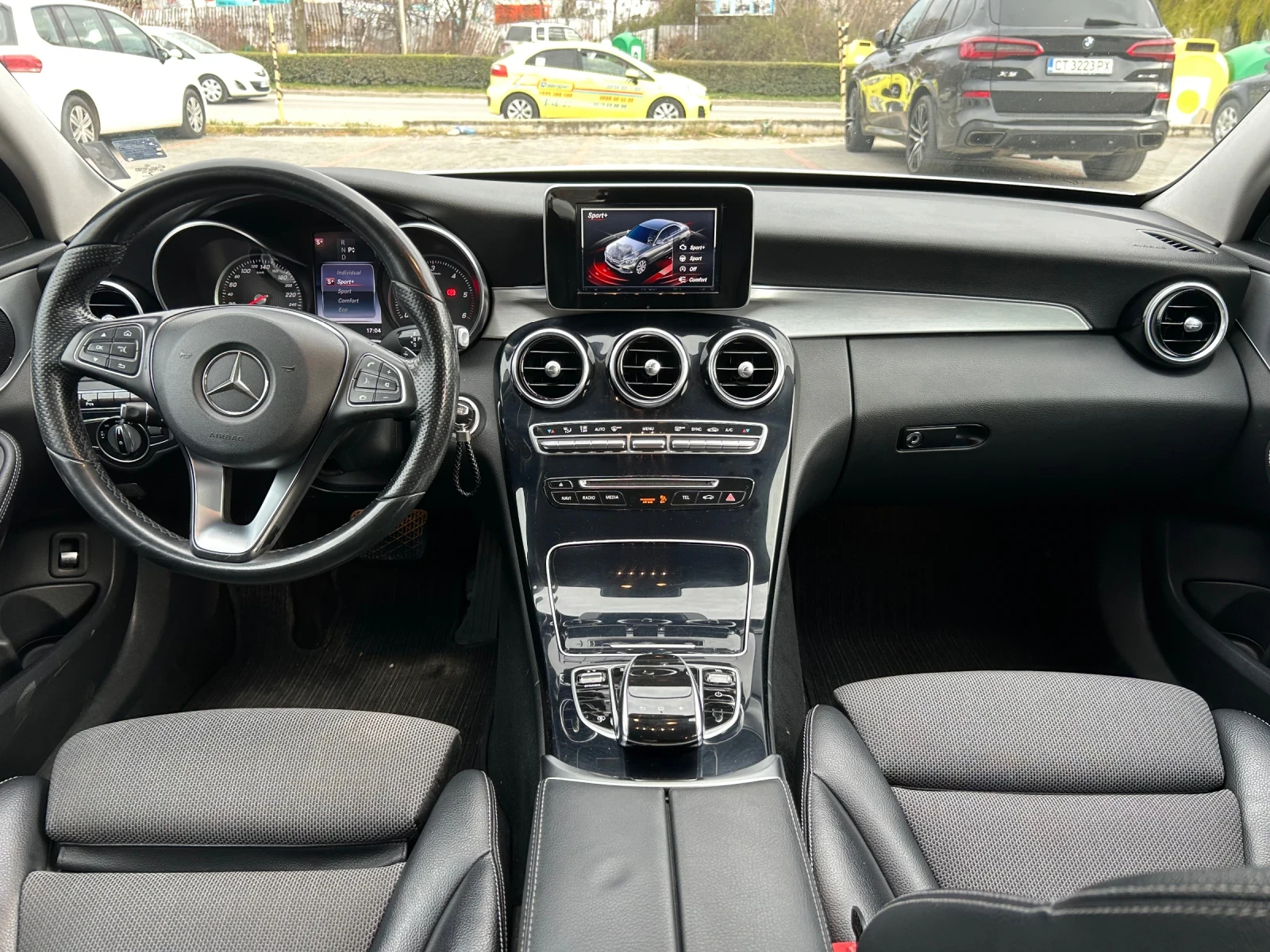 Mercedes-Benz C 220 d ТОП 170кс.ЛИЗИНГ АВТО-КАСКО, снимка 8 - Автомобили и джипове - 53918796