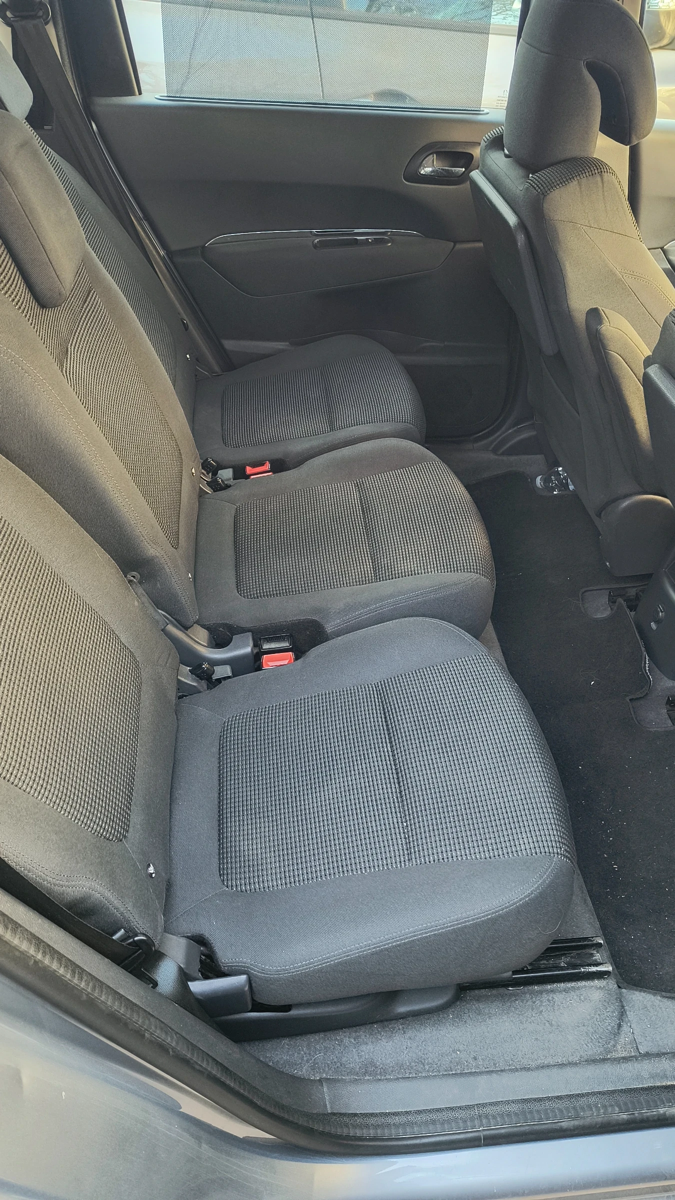 Peugeot 5008 1.6 blue HDI, EURO 6b, 6 + 1, снимка 7 - Автомобили и джипове - 54128404