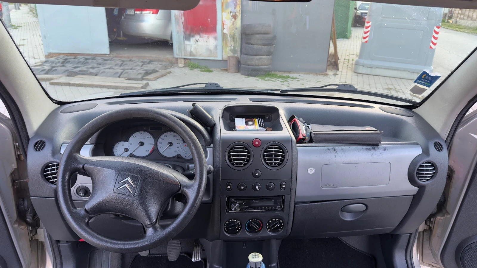 Citroen Berlingo 2.0хди* А/С* Обслужена* РЕАЛНИ КМ* , снимка 5 - Автомобили и джипове - 54143792