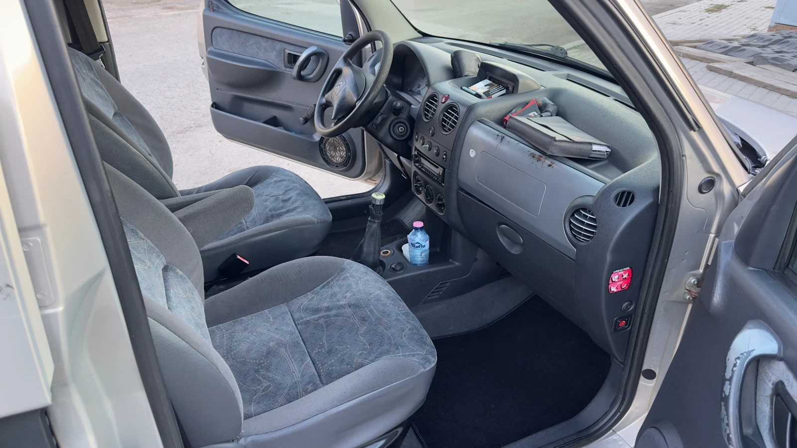 Citroen Berlingo 2.0хди* А/С* Обслужена* РЕАЛНИ КМ* , снимка 7 - Автомобили и джипове - 54143792