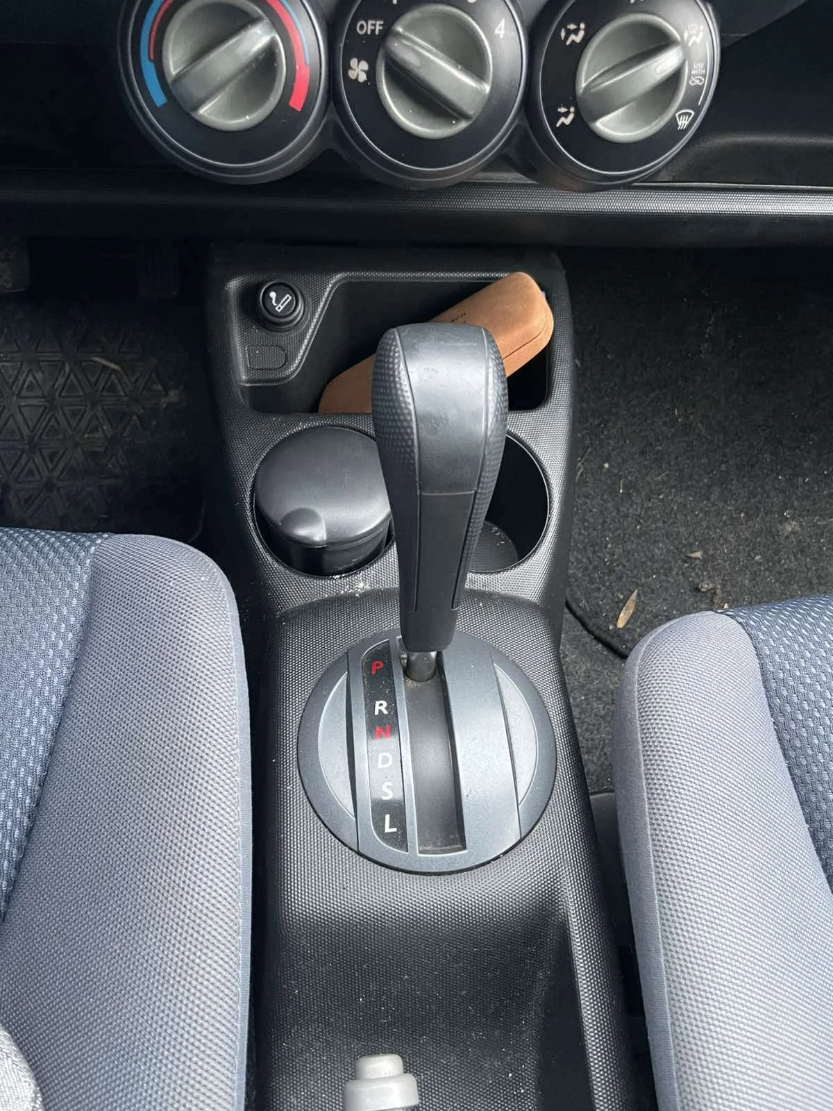 Honda Jazz, снимка 4 - Автомобили и джипове - 54145909