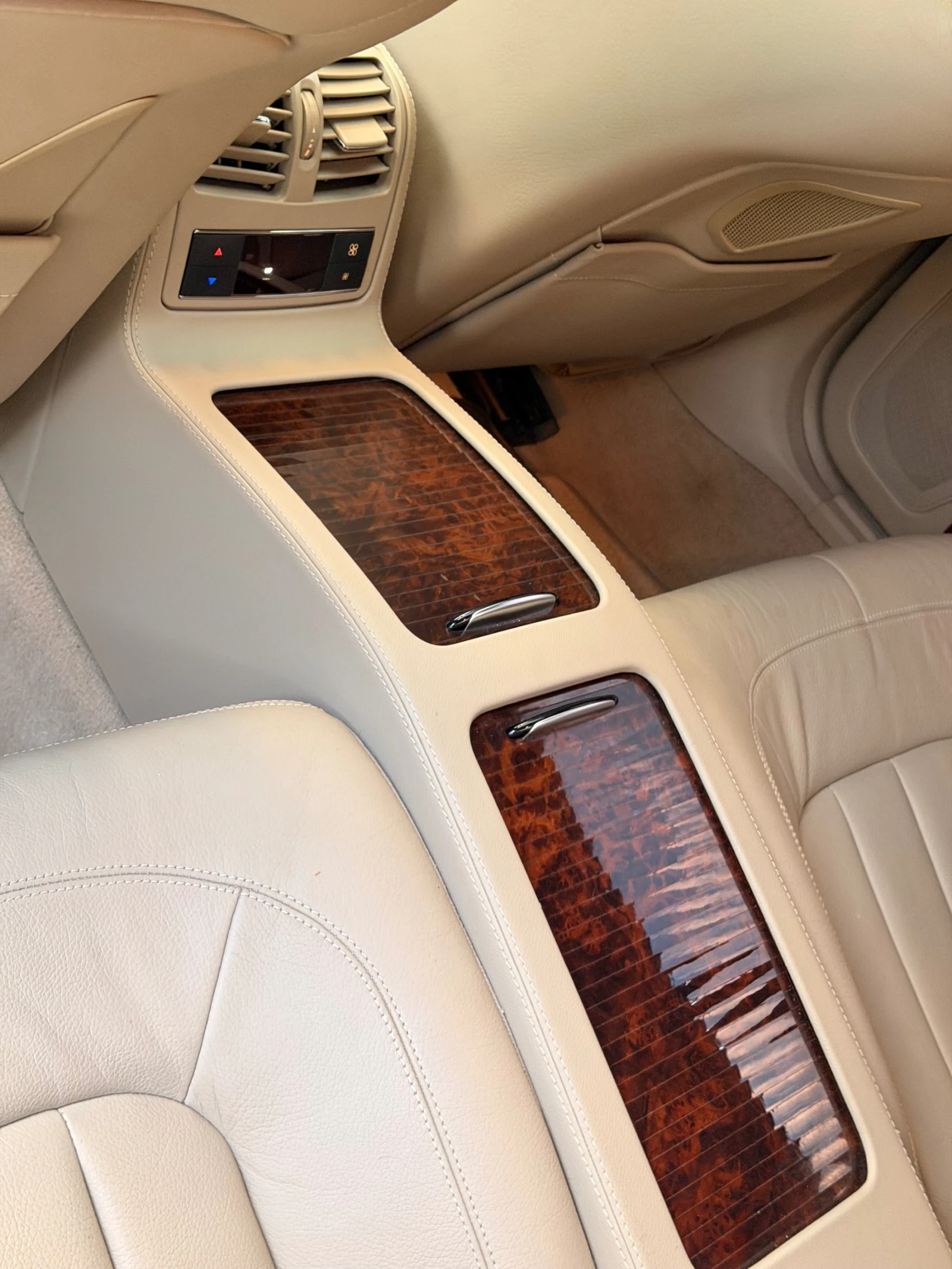 Mercedes-Benz CLS 350, снимка 12 - Автомобили и джипове - 54578925