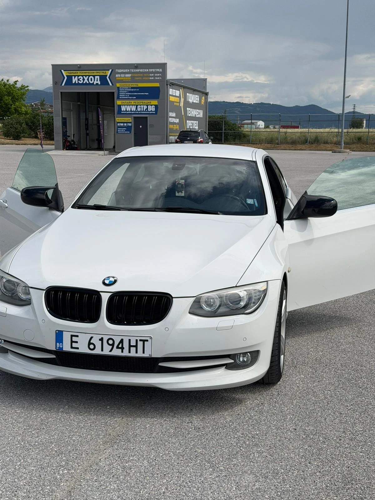 BMW 320, снимка 7 - Автомобили и джипове - 54681849