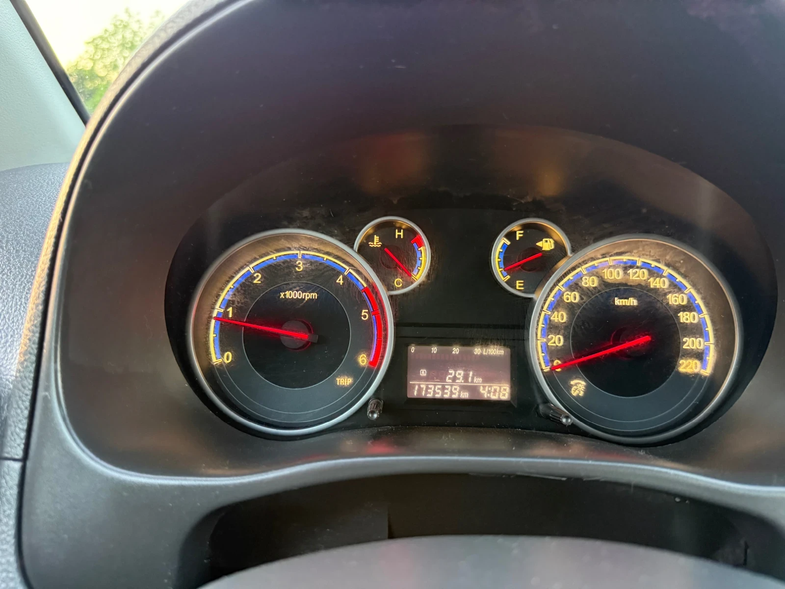 Fiat Sedici 2.0 D 4x4 ЕВРО 5, снимка 15 - Автомобили и джипове - 54683470