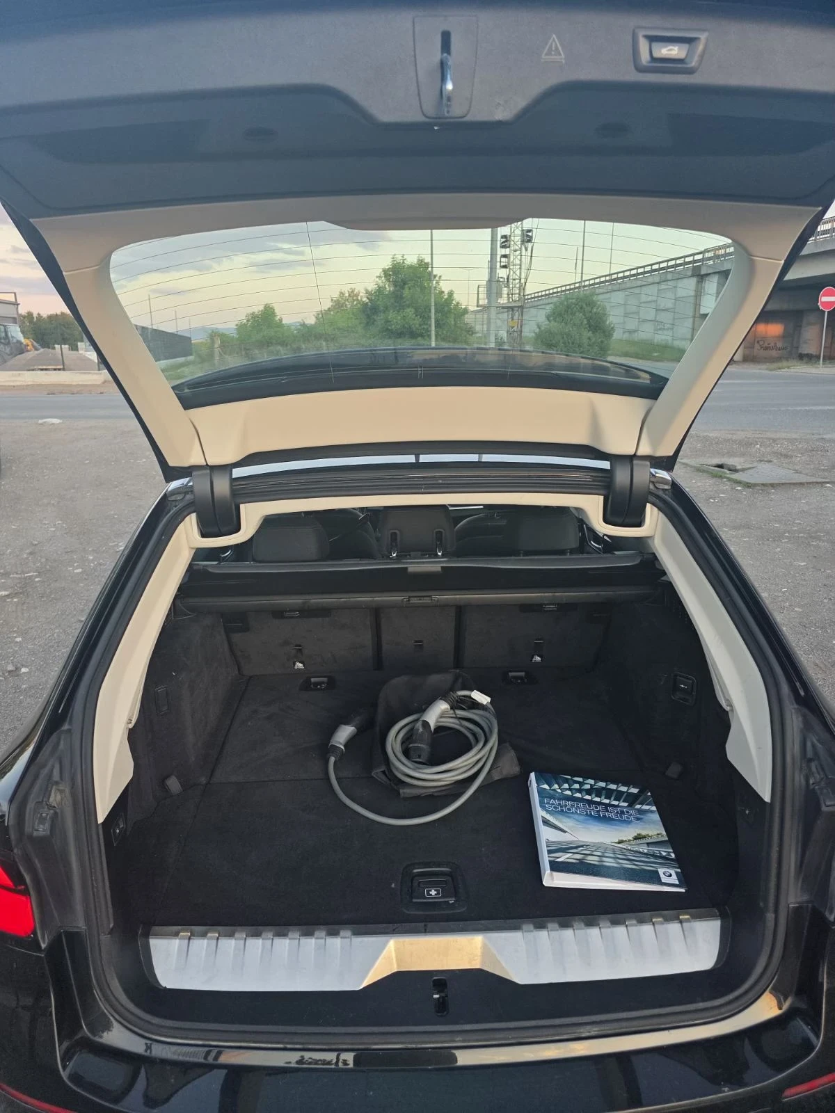 BMW 530E xDrive Touring (G31 LCI) | Mobile.bg � ����������� 15