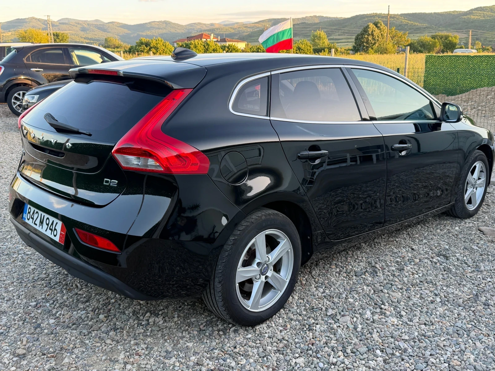 Volvo V40 Face lift /// Automat , снимка 4 - Автомобили и джипове - 55016708