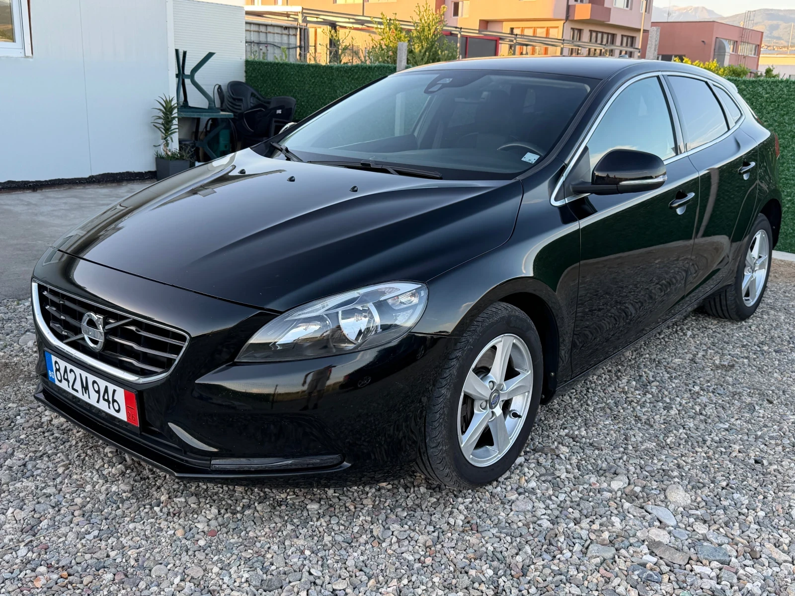 Volvo V40 Face lift /// Automat , снимка 2 - Автомобили и джипове - 55016708