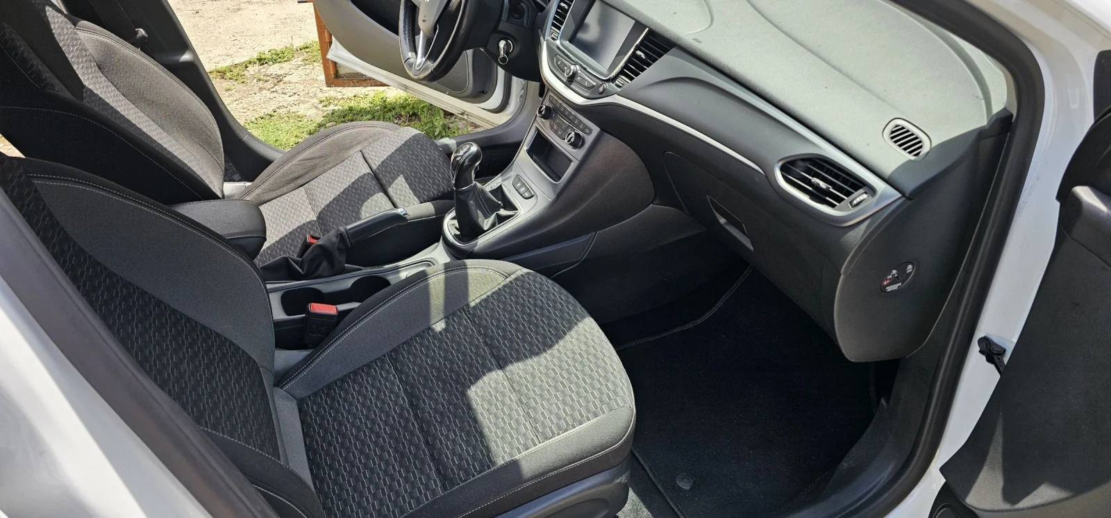 Opel Astra K Sports Tourer 1.5D 105 к.с. | 2020 | Германия , снимка 13 - Автомобили и джипове - 55178078
