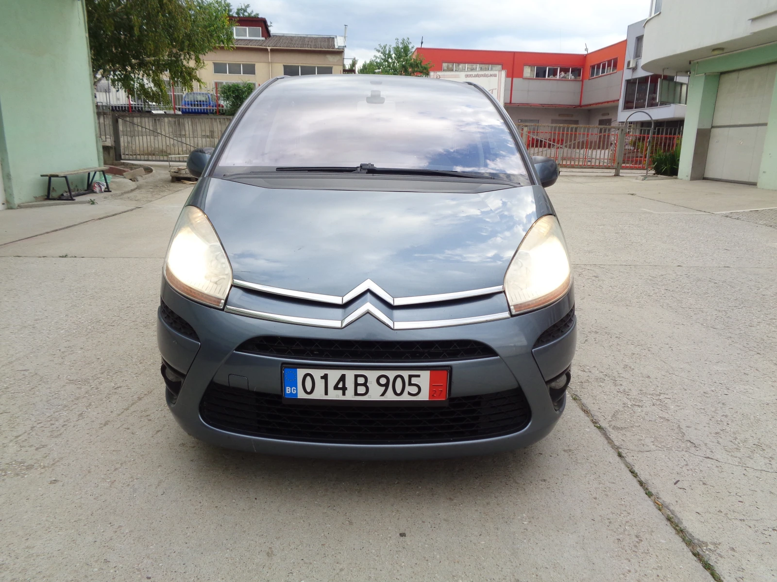 Citroen C4 Picasso 2.0-16VHDI-136-AVTOMAT-BARTER-LIZING, снимка 5 - Автомобили и джипове - 55400922