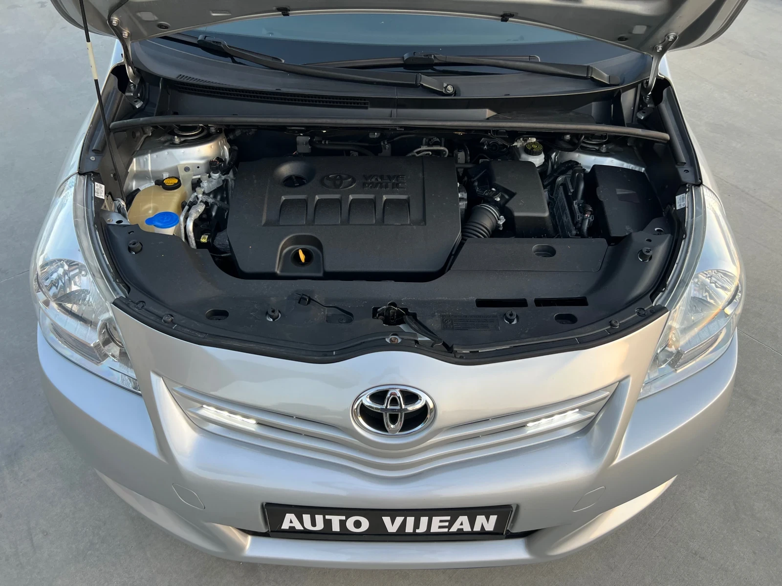 Toyota Verso 1.8i-147-к.с-6+ 1-Камера-Навигация, снимка 15 - Автомобили и джипове - 55616507