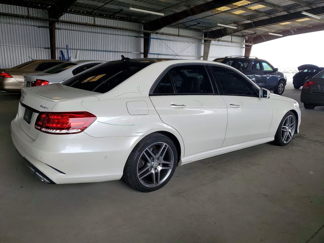 Mercedes-Benz E 400 4MATIC* ОБДУХВАНЕ* ДВОЕН ШИБЕДАХ, снимка 3 - Автомобили и джипове - 56013092