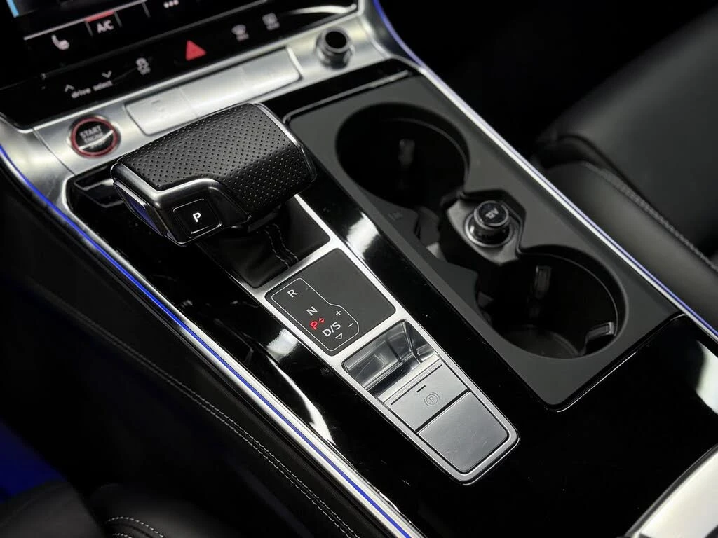 Audi S6 360/HUD/BANG & OLUFSEN/LASERS/ОБДУХВАНЕ/ADAP. CR./, снимка 14 - Автомобили и джипове - 56150139