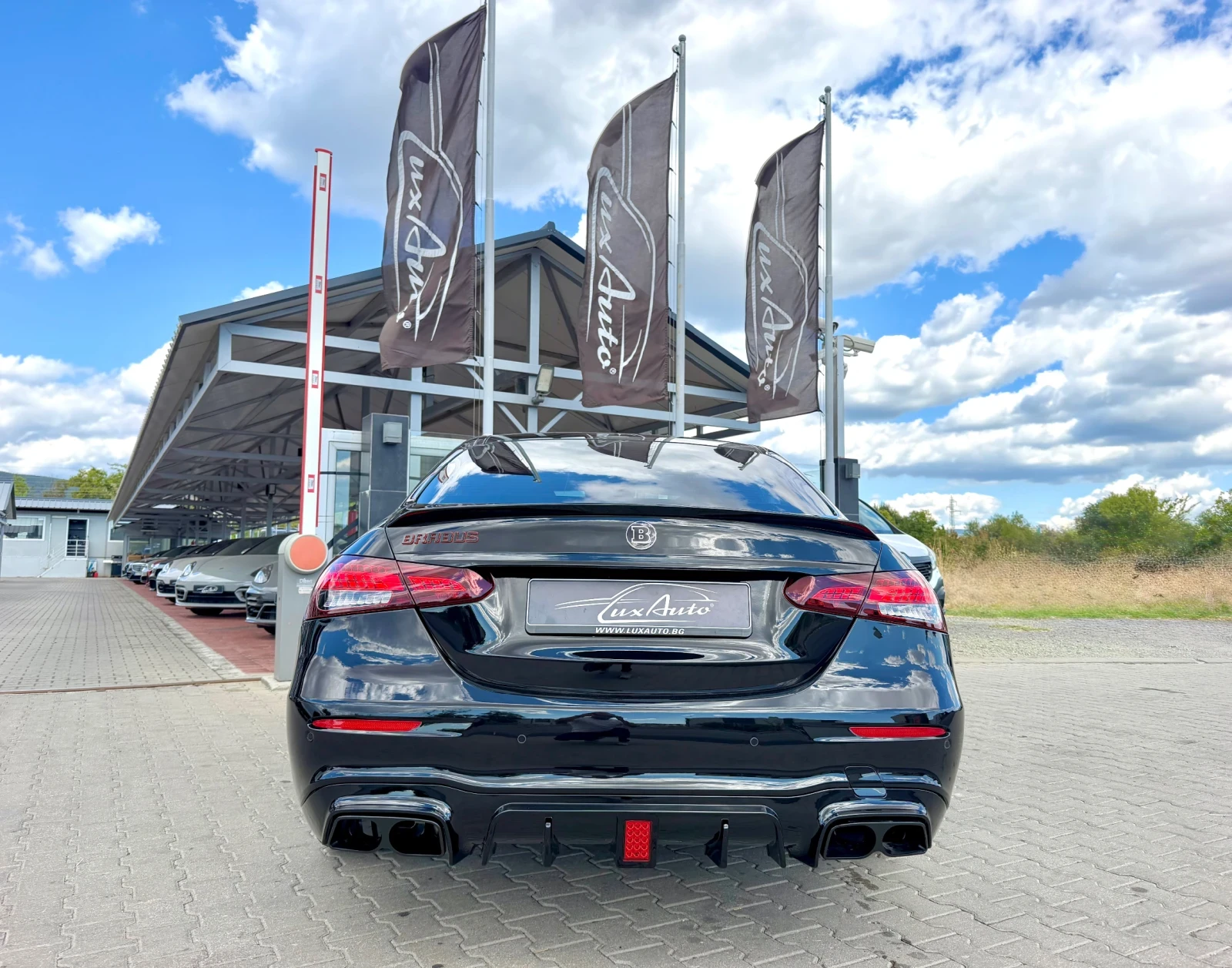 Mercedes-Benz E 220 BRABUS#FACELIFT#PANORAMA#DIGITAL, снимка 7 - Автомобили и джипове - 56264736