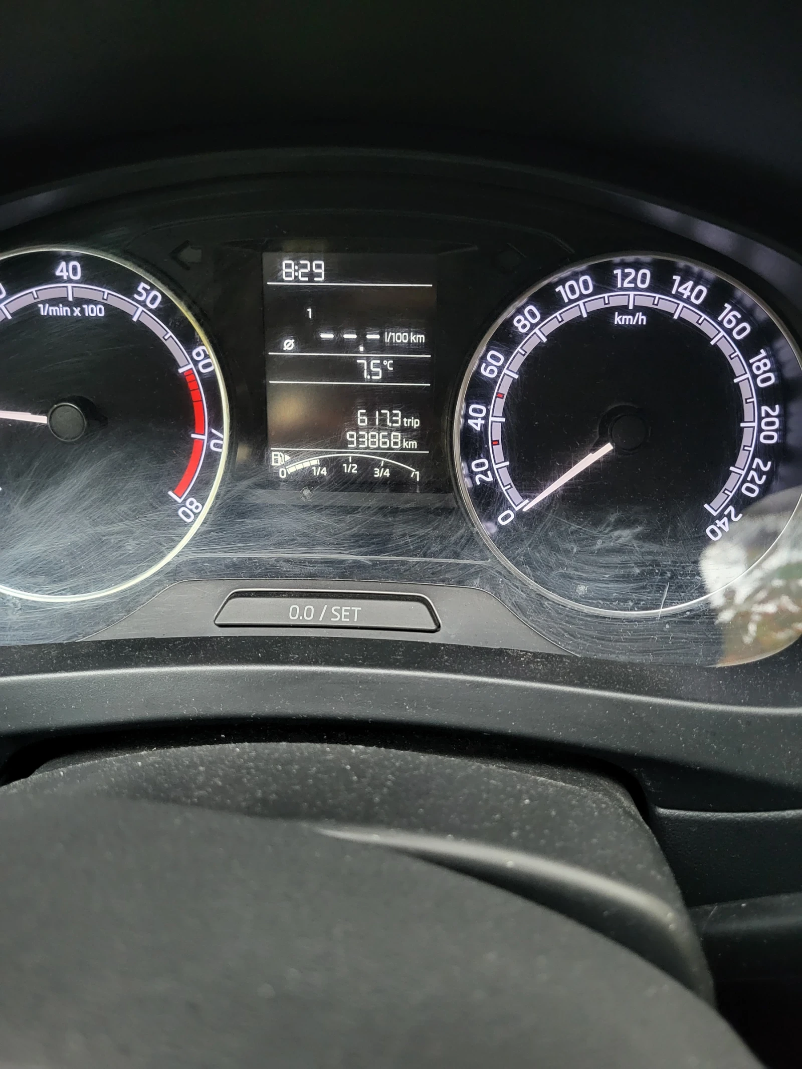 Skoda Rapid, снимка 4 - Автомобили и джипове - 56524103