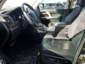 Toyota Land cruiser 5.7l Base, снимка 7