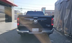 Dodge RAM 1500 LARAMIE 4WD* ОБДУХ* ПОДГРЕВ* КАМЕРА* CARPLAY, снимка 4
