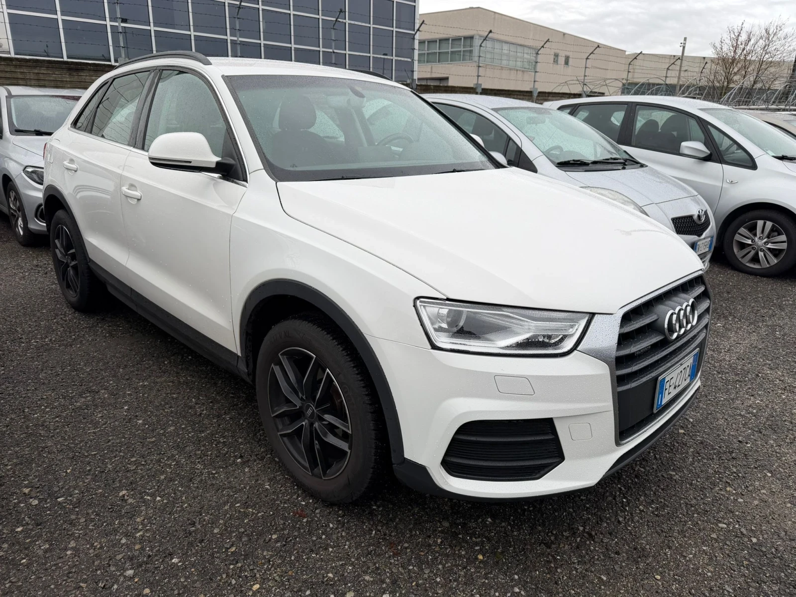Audi Q3 2.0TDI 150кс quattro* S-Tronic* ПЕРФЕКТЕН*  - изображение 2