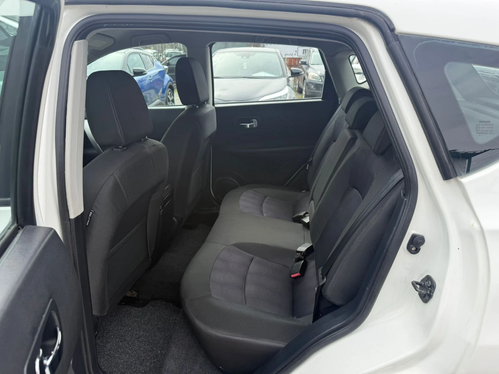 Nissan Qashqai 1.5dci* ТОП* Euro 5B* , снимка 15 - Автомобили и джипове - 54247929