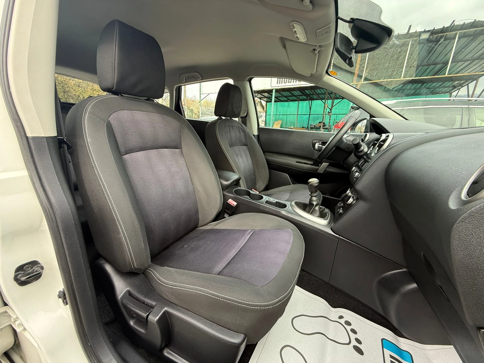 Nissan Qashqai 1.5dci* ТОП* Euro 5B* , снимка 14 - Автомобили и джипове - 54247929