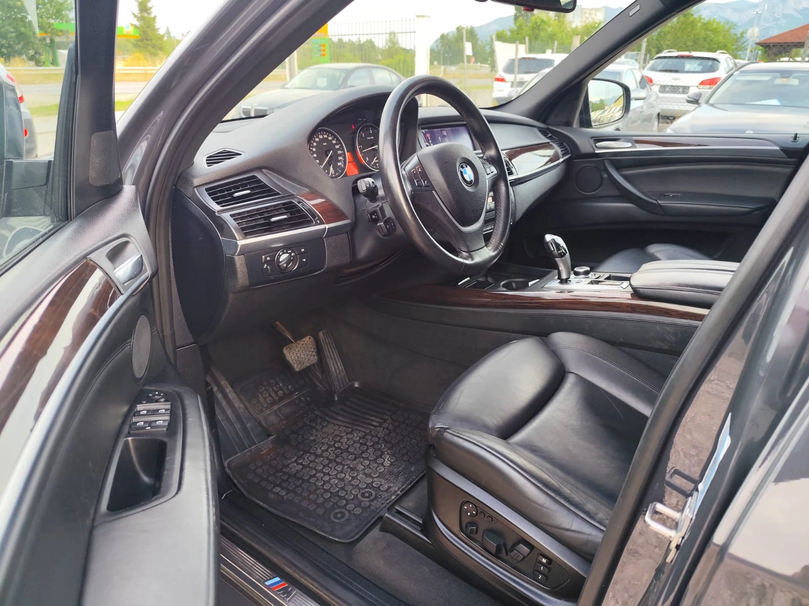 BMW X5 3.0 дизел 286 коня M-Paket, снимка 11 - Автомобили и джипове - 55375892