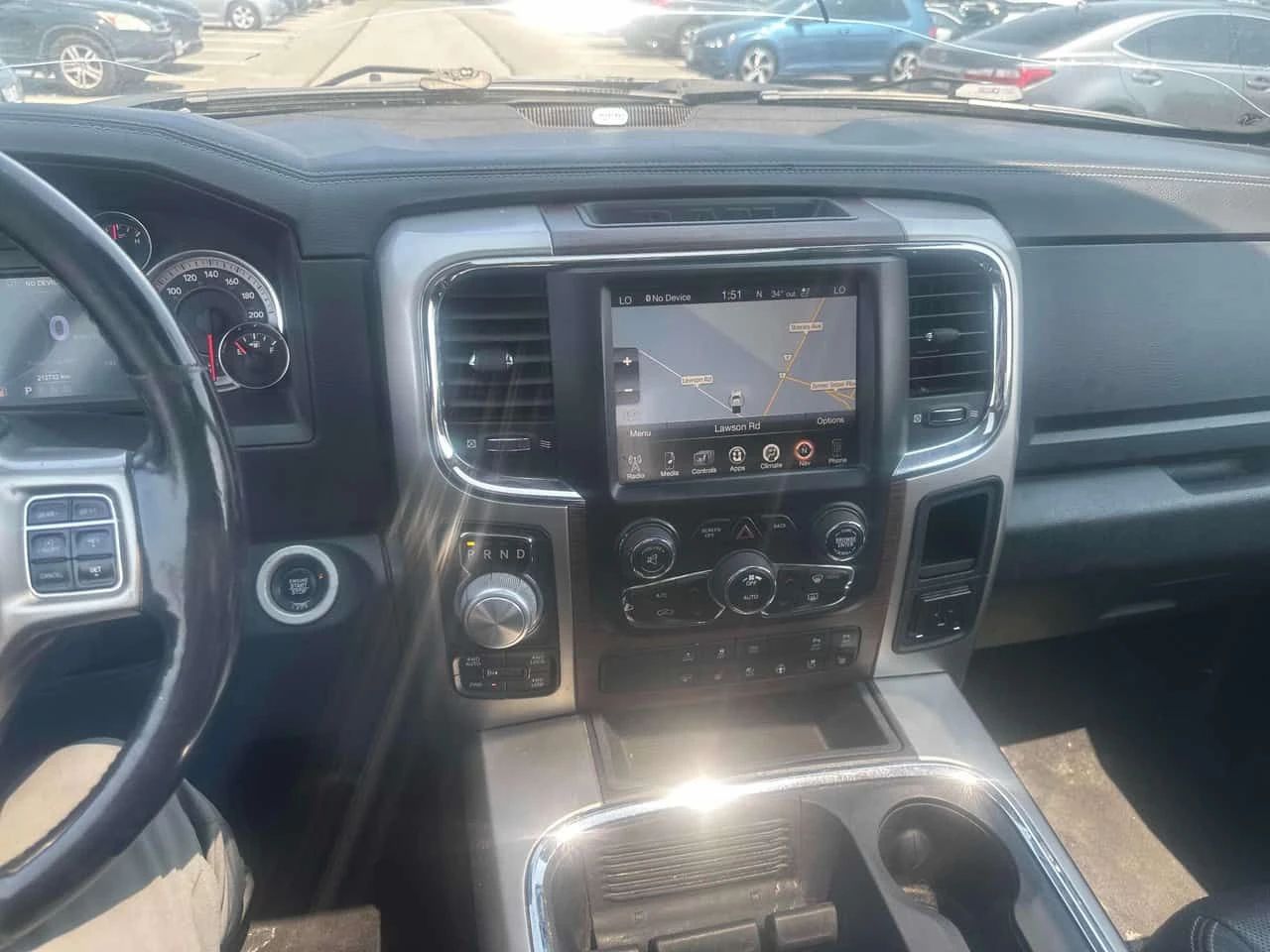 Dodge RAM 1500 * Laramie * АВТОКРЕДИТ БЕЗ ПЪРВОНАЧАЛНА ВНОСКА* , снимка 9 - Автомобили и джипове - 55639702