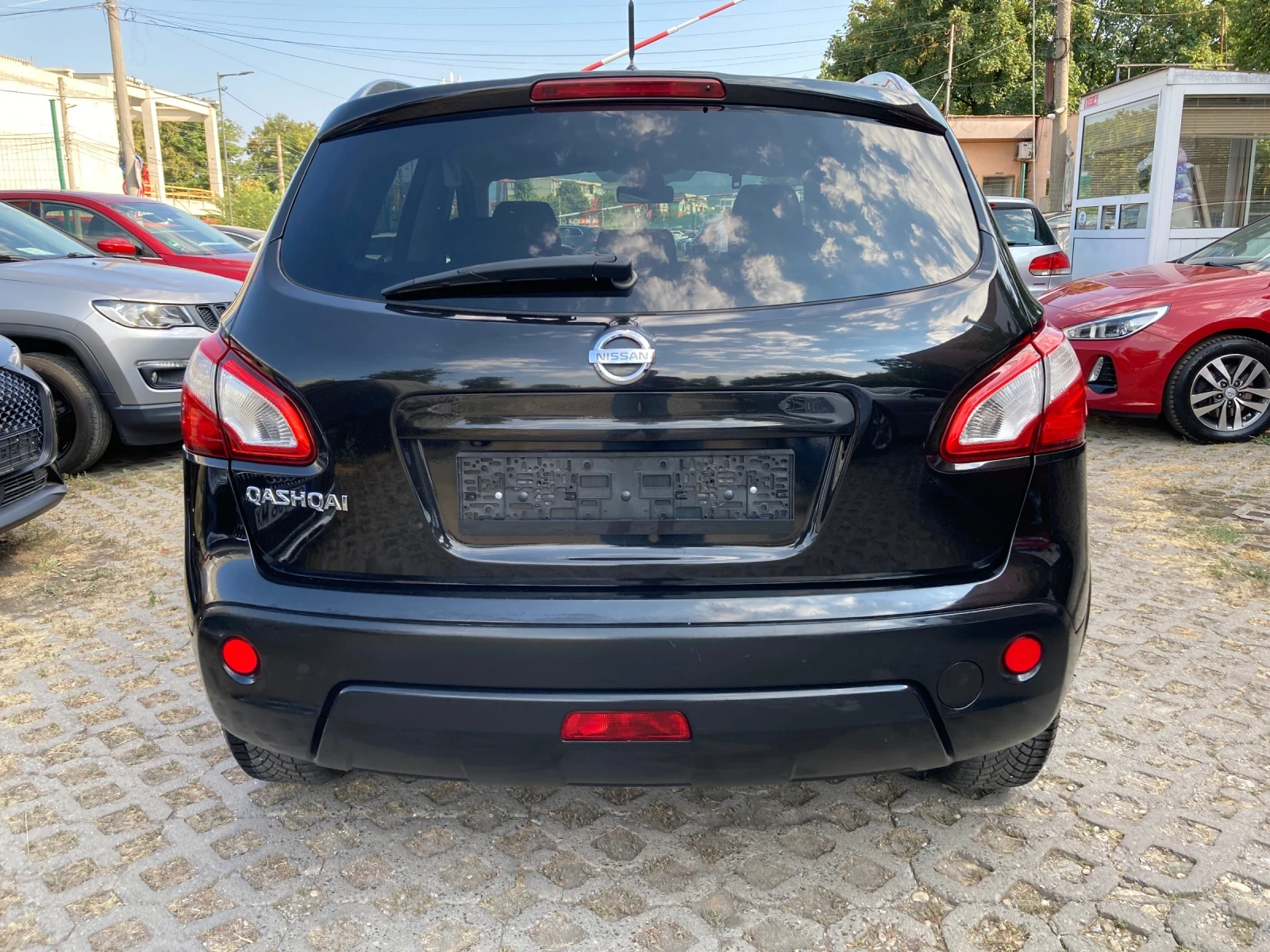 Nissan Qashqai 2.0i бензин, автоматик, панорама, нави., снимка 5 - Автомобили и джипове - 55752521